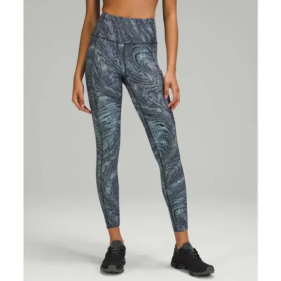 Lululemon Fast & Free Tight 25" *Non-Reflective Nulux Size 4 - Picture 2 of 8